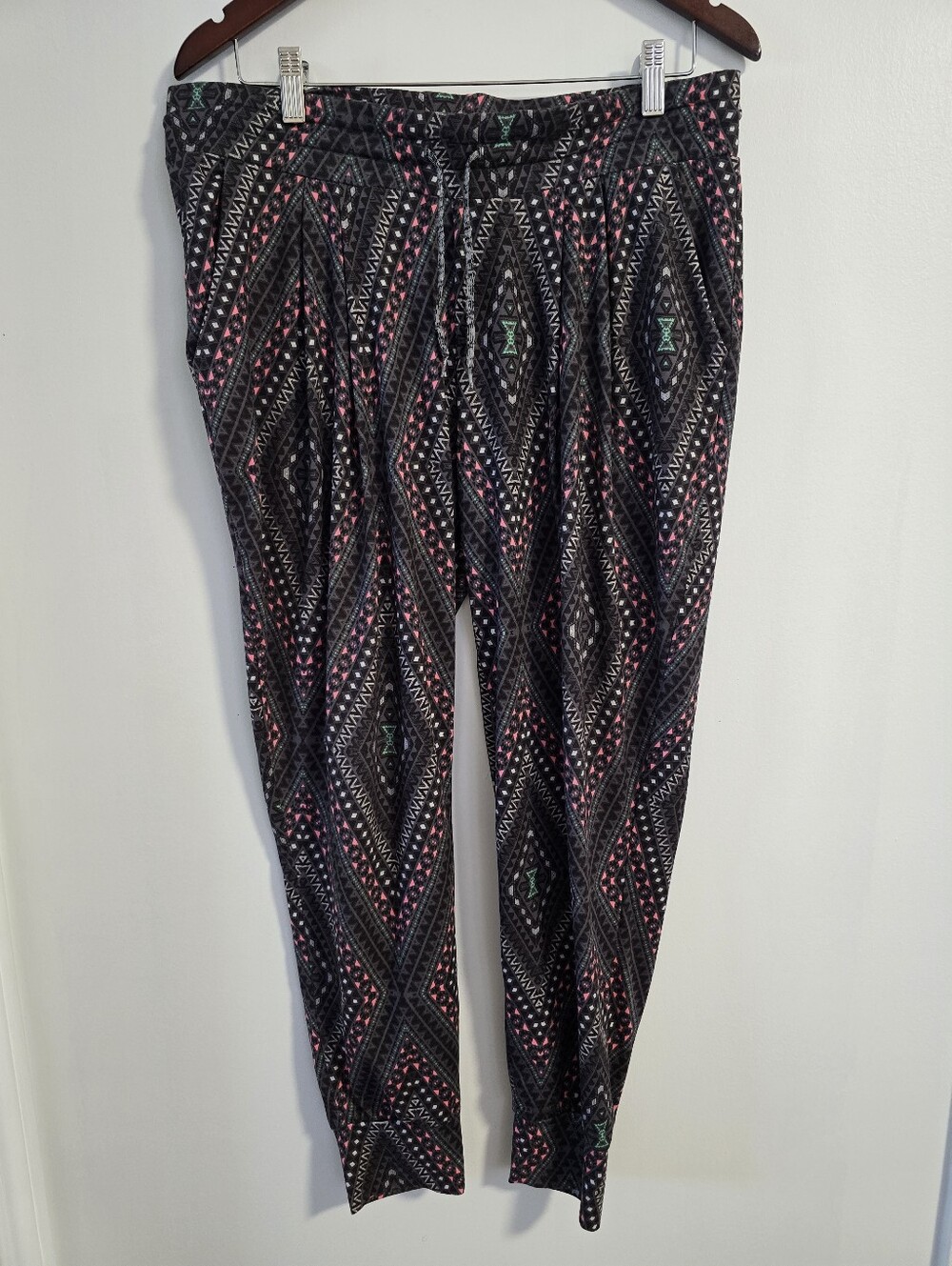 AEROPOSTALE Black Geometric Pattern Lounge Joggers Pants Soft Size L